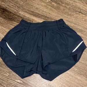 LULULEMON HOTTY HOT SHORTS original listing